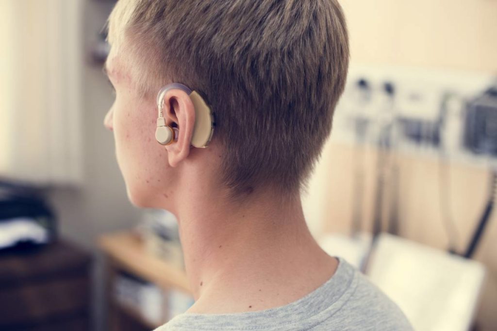 Personas con pérdida auditiva